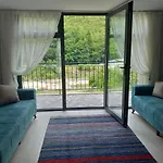 Uzungoel Caykara Alpesi faház Trabzon